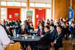 SLIDESHOW_HRHAlowres-1931